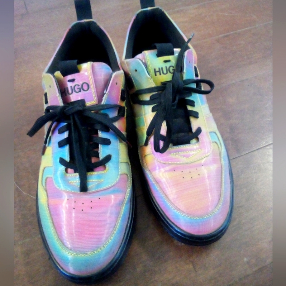 Men's Hugo Boss multi color reflection shoes